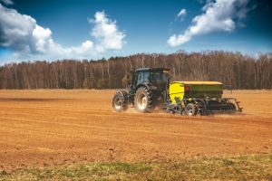 How Onsite Fuel Delivery Improves Farm Efficiency